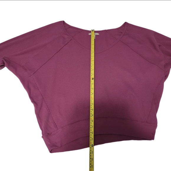Free People Like New Women's Size Medium Santa Clara Thermal Top Mulberry - Picture 12 of 16